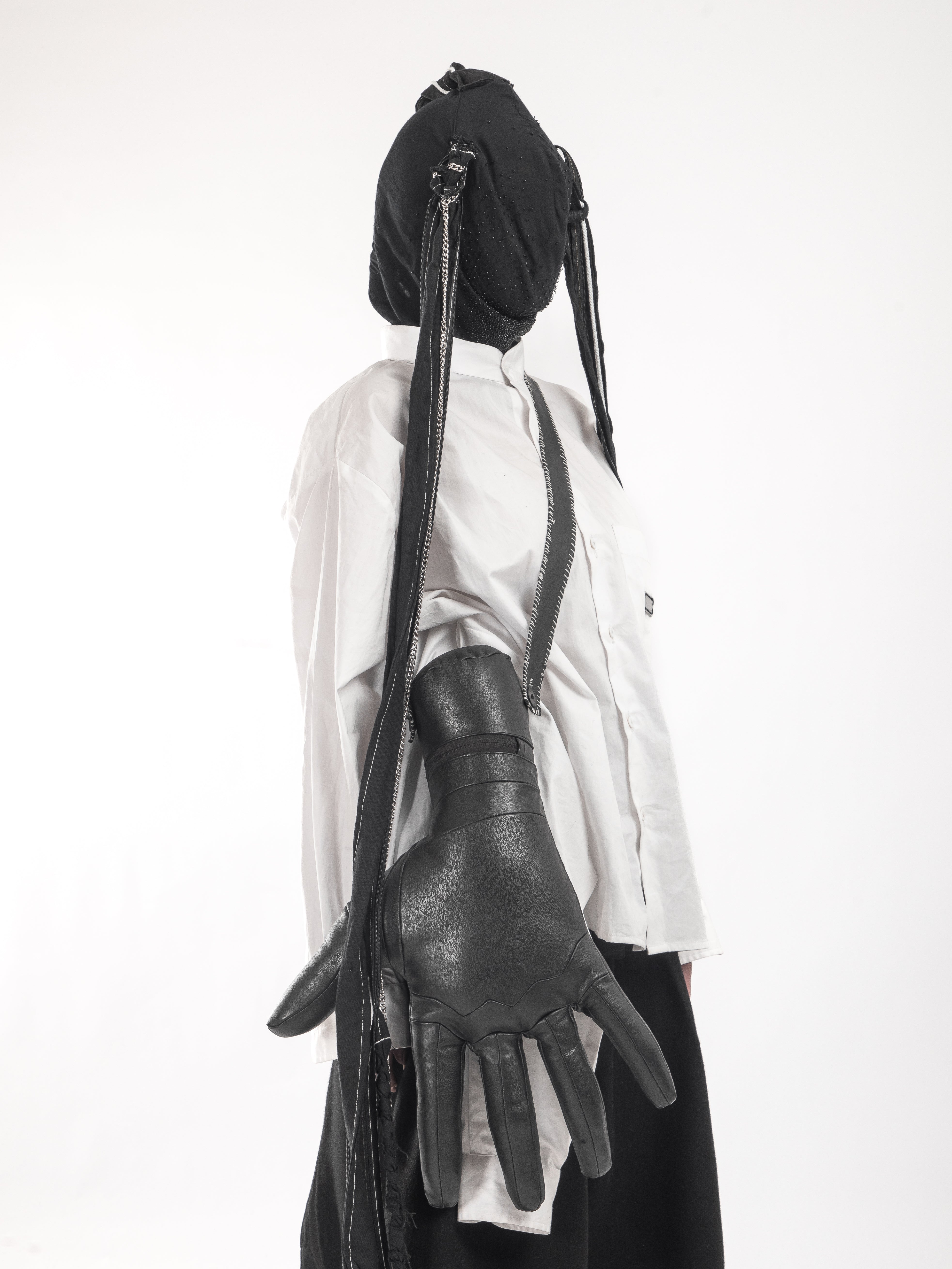ANATOMICAL HAND BAG