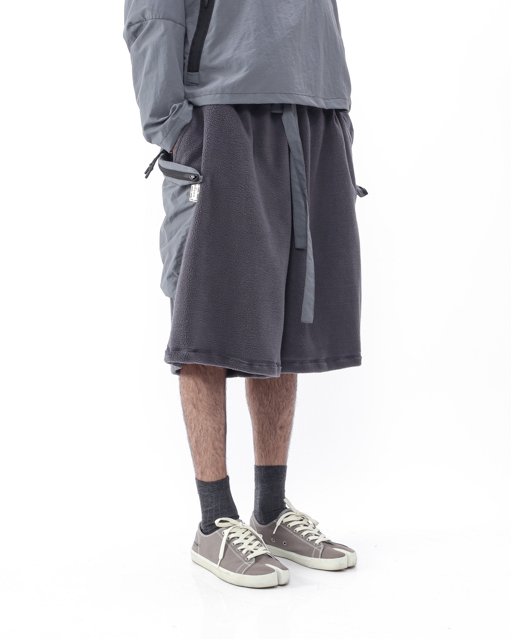 Fleece Cargo Sweatshorts - Grey