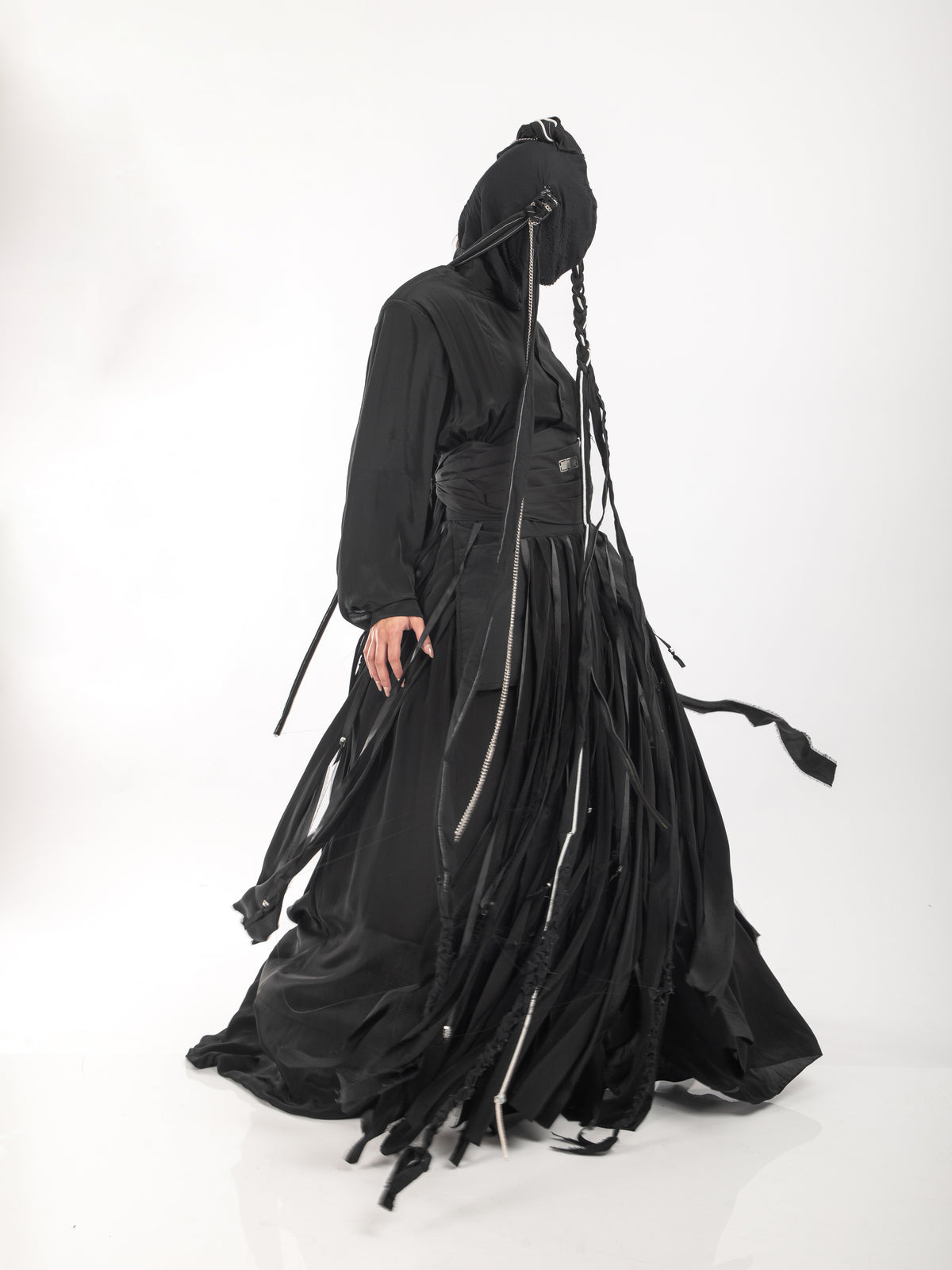 MODULAR GOWN