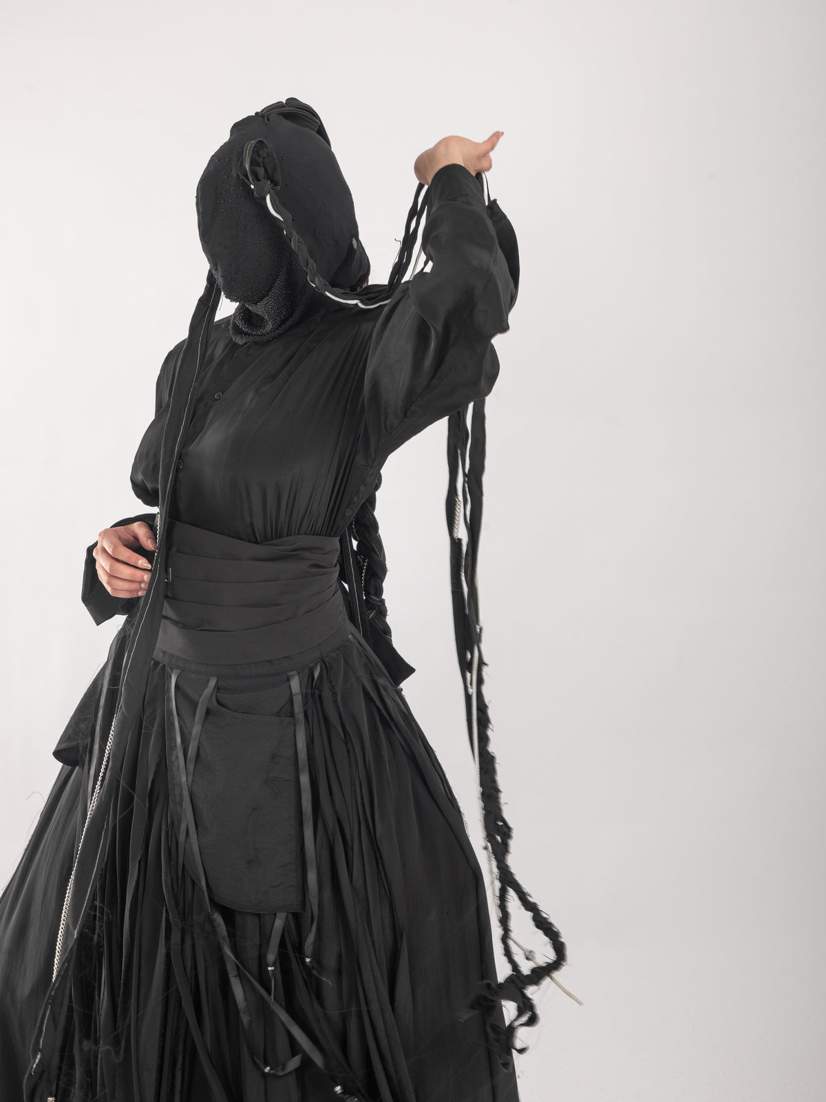 MODULAR GOWN