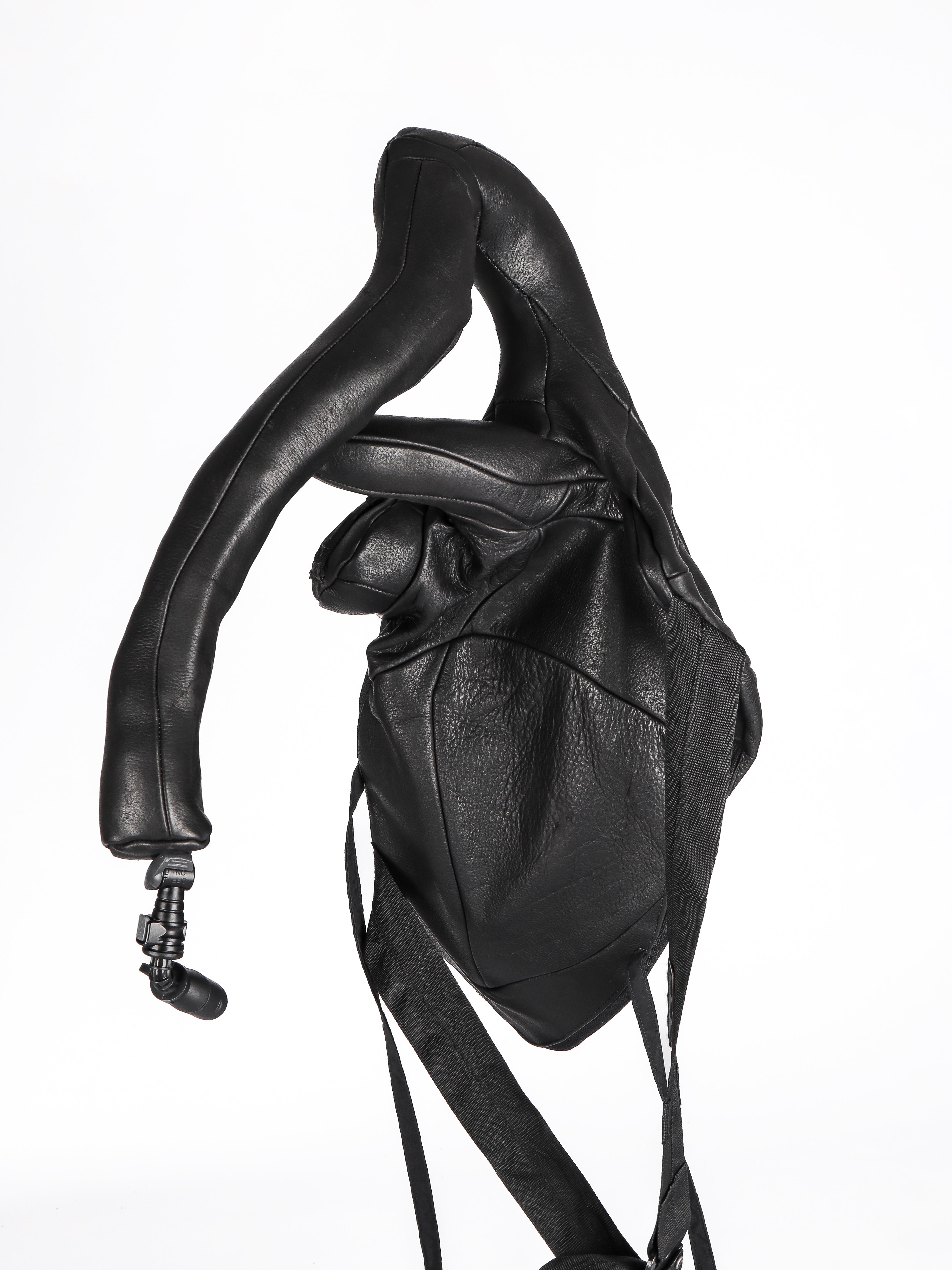 SHOULDER HYDRATION PACK