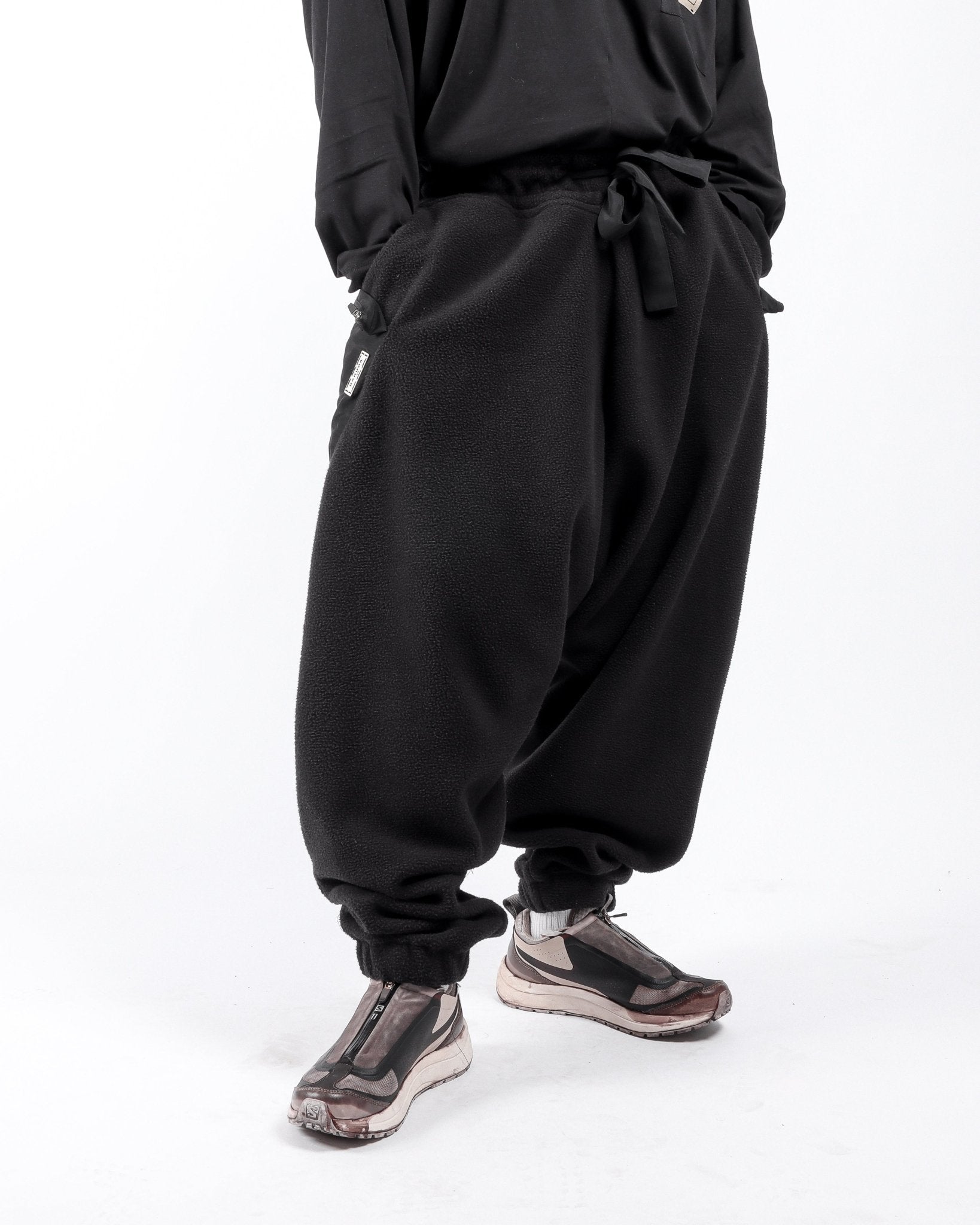 Fleece Cargo Sweatpants - GARUDA