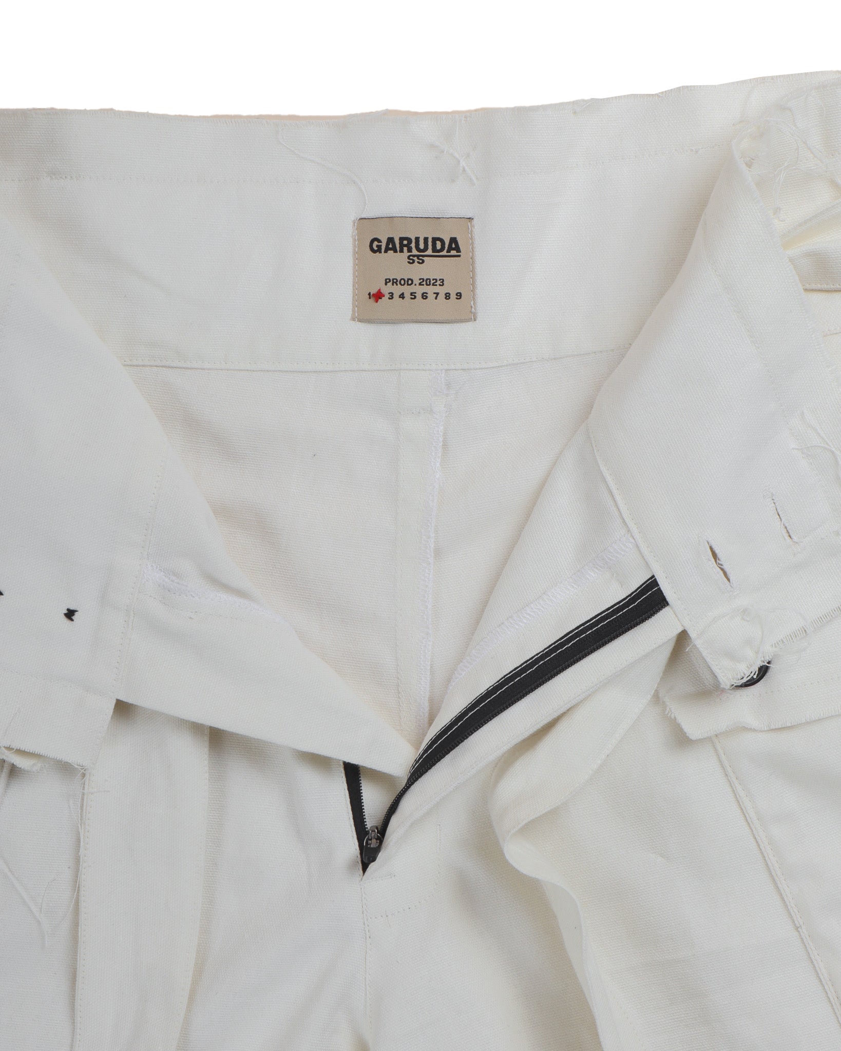 Canvas Cargo Shorts - Eggshell - GARUDA