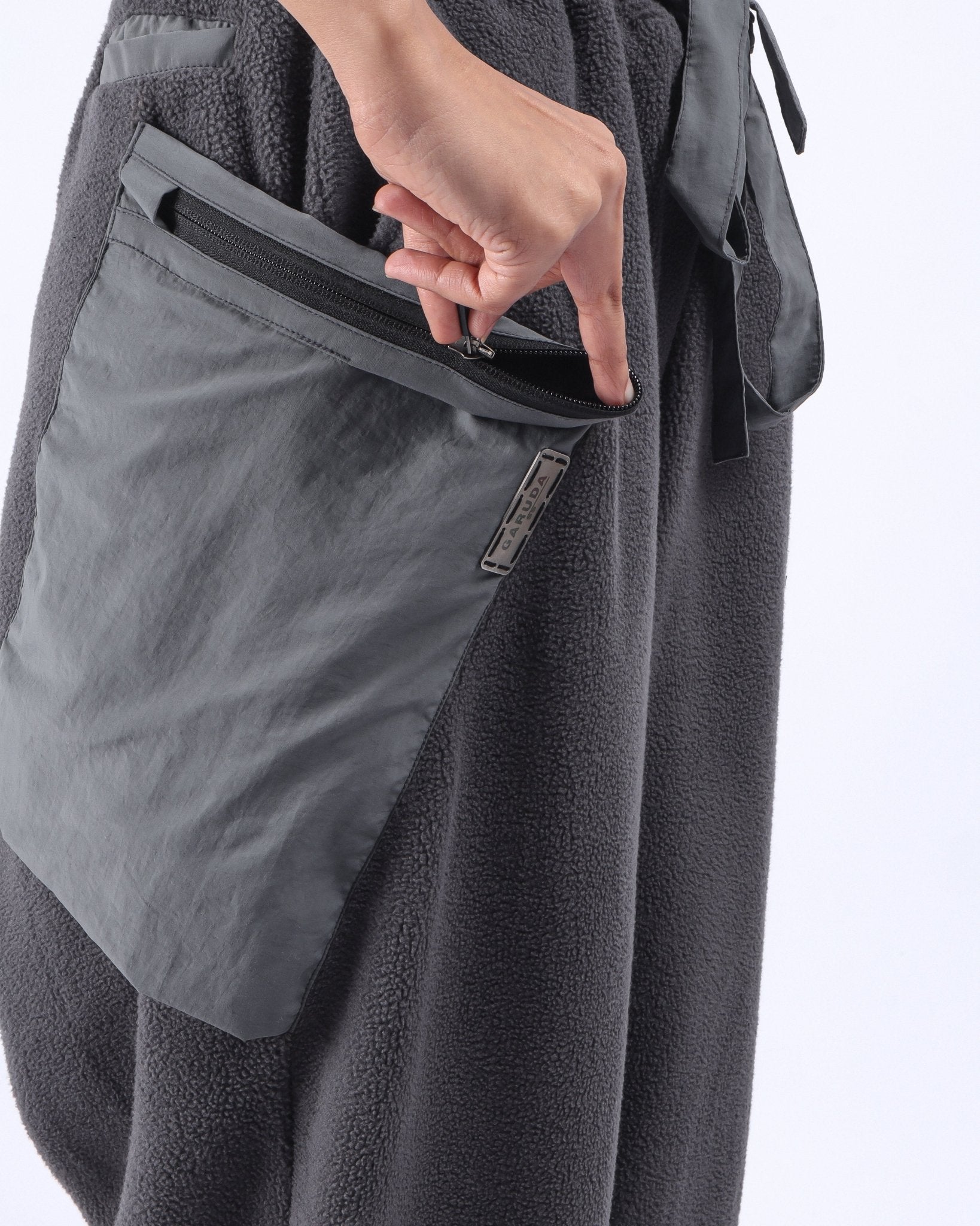 Fleece Cargo Sweatpants - Grey - GARUDA